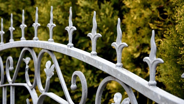 Common Repair Issues You Need to Know Before Installing a Residential Gate